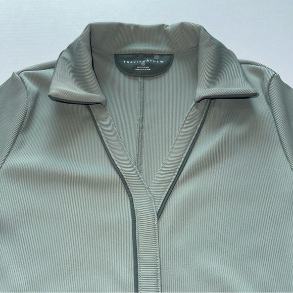 Travis Mathew Tropical Outlook Moveknit Rib Polo Athleisure Activewear - Picture 5 of 8